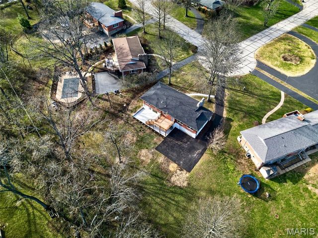 14 Fairwinds Court, St Louis, MO 63132