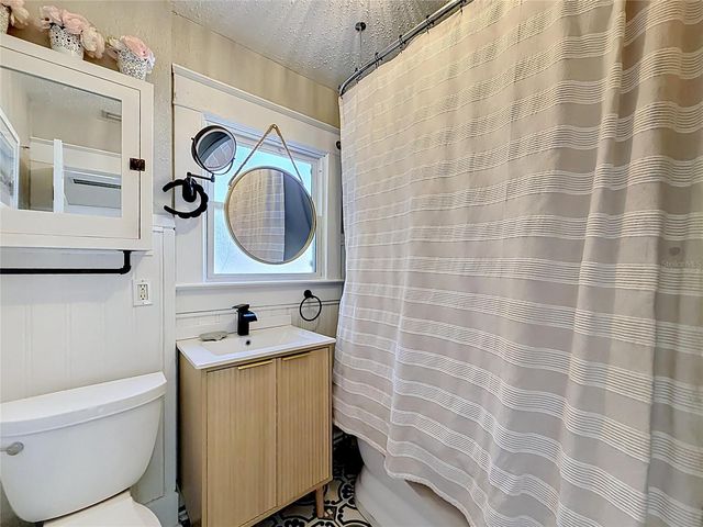 701 14TH STREET N, St Petersburg, FL 33705