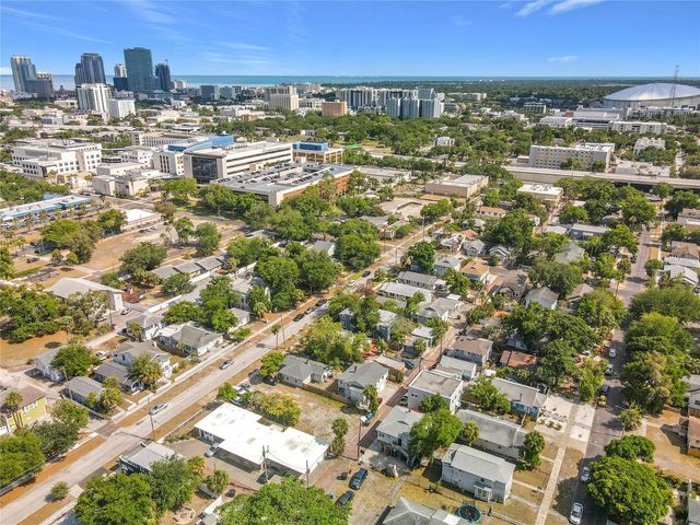 701 14TH STREET N, St Petersburg, FL 33705