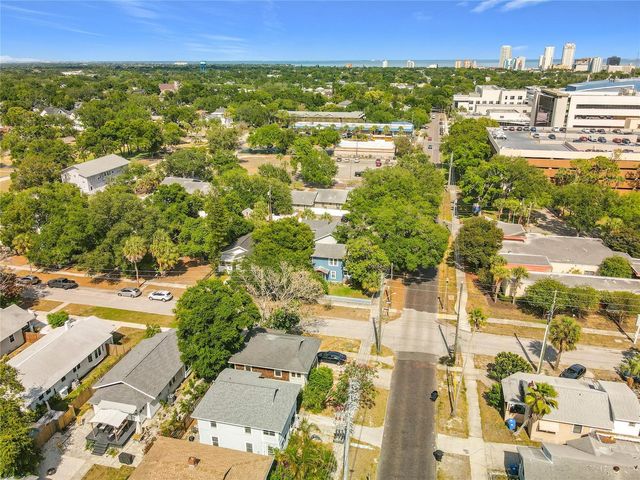 701 14TH STREET N, St Petersburg, FL 33705