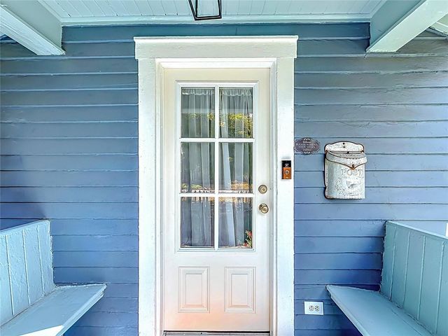 701 14TH STREET N, St Petersburg, FL 33705