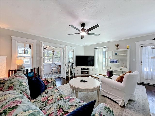 701 14TH STREET N, St Petersburg, FL 33705