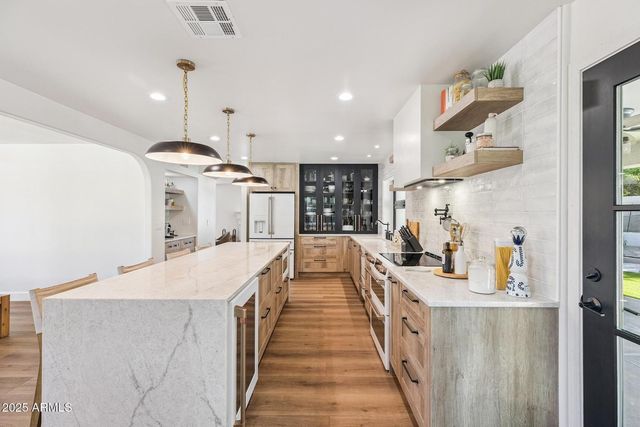 5556 E Sandra Terrace, Scottsdale, AZ 85254