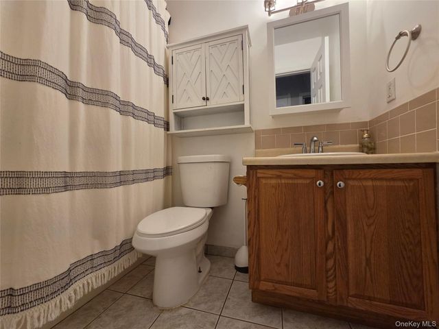 706 Tower Avenue B, Maybrook, NY 12543