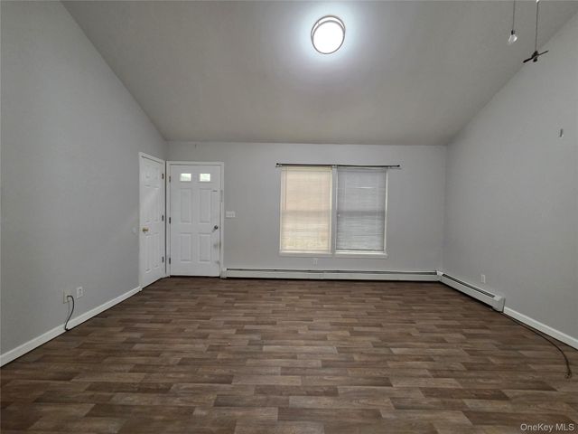 706 Tower Avenue B, Maybrook, NY 12543