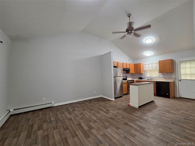 706 Tower Avenue B, Maybrook, NY 12543