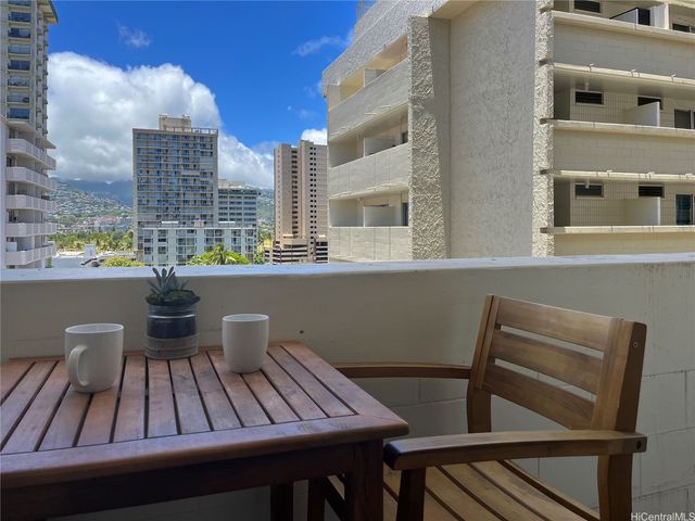 2450 Prince Edward Street 905A, Honolulu, HI 96825