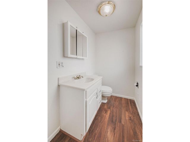 1138 Hover St, Longmont, CO 80501