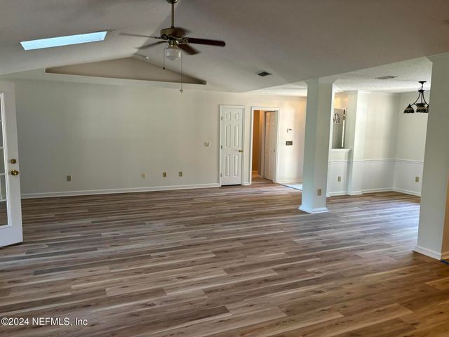 10111 BRADLEY Road, Jacksonville, FL 32246