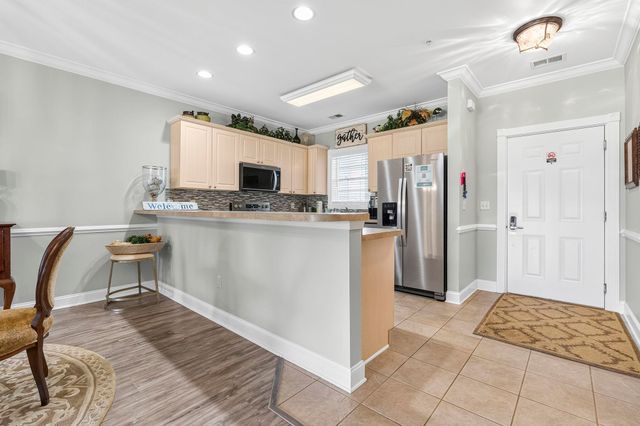 4890 Luster Leaf Cir Apt 203, Myrtle Beach, SC 29577