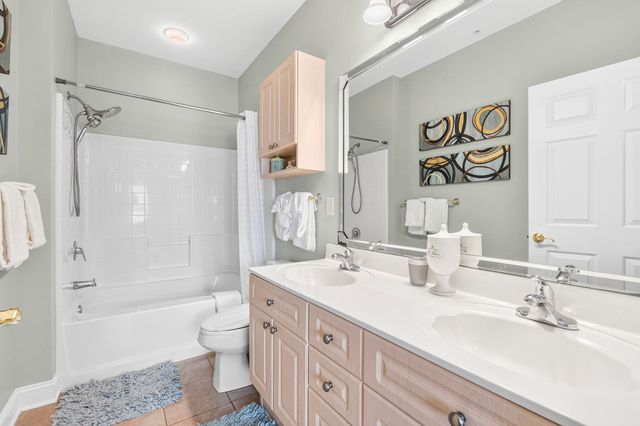 4890 Luster Leaf Cir Apt 203, Myrtle Beach, SC 29577
