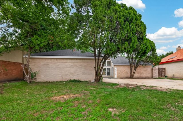 6026 Downwood Forest Drive, Houston, TX 77088