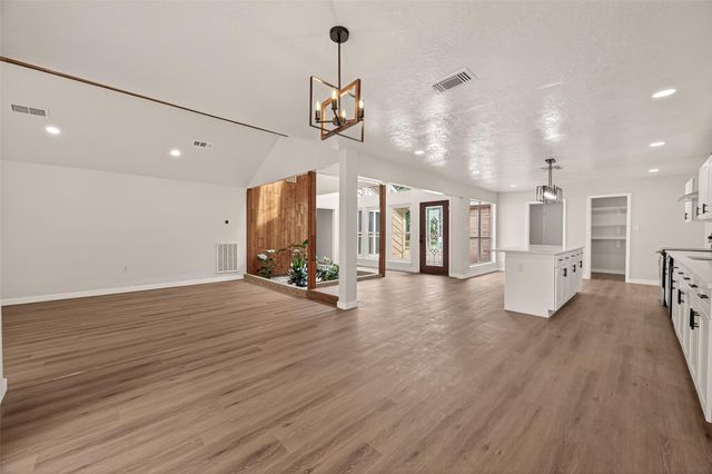 6026 Downwood Forest Drive, Houston, TX 77088