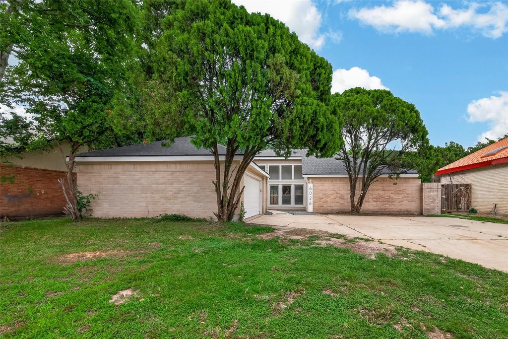 6026 Downwood Forest Drive, Houston, TX 77088