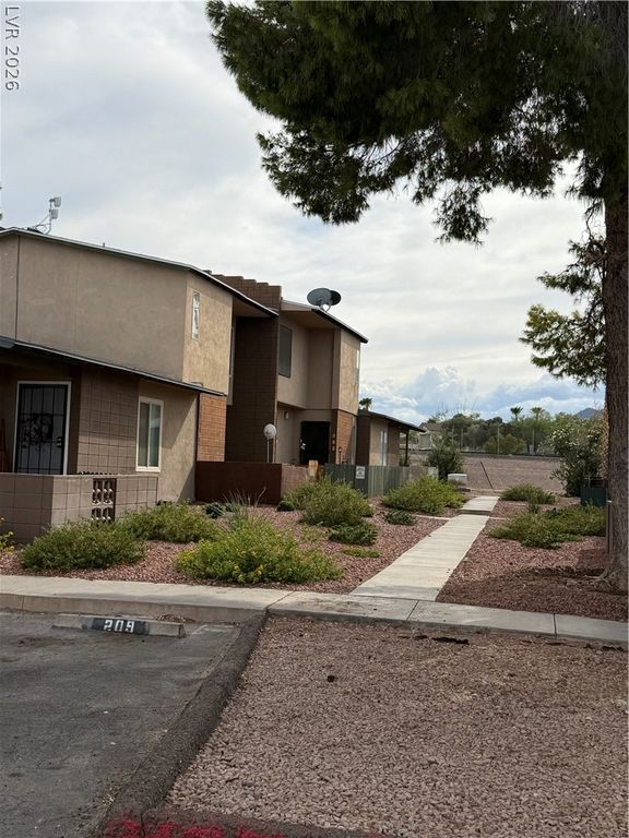 209 East Van Wagenen Street, Henderson, NV 89015