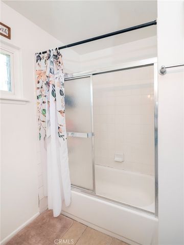 6984 Bradford, Highland, CA 92346