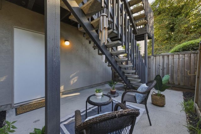 33 Park Road 5, Burlingame, CA 94010