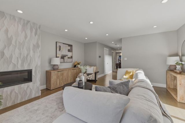 33 Park Road 5, Burlingame, CA 94010