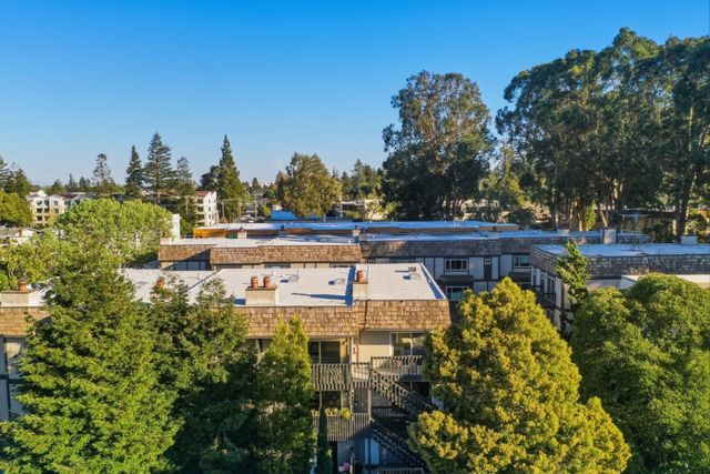 33 Park Road 5, Burlingame, CA 94010