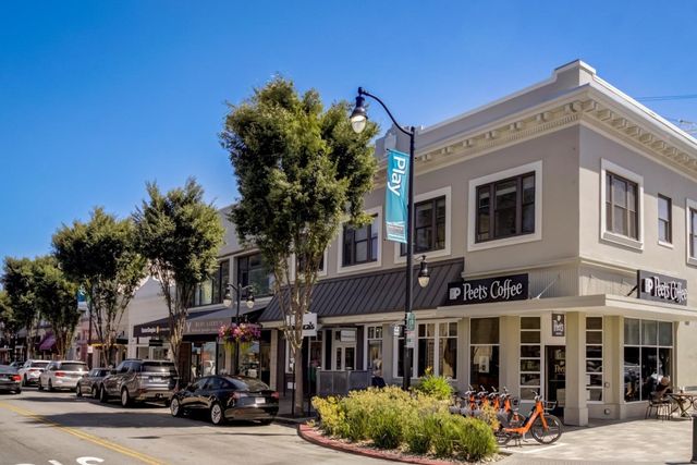 33 Park Road 5, Burlingame, CA 94010