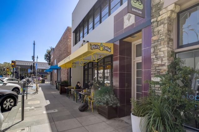 33 Park Road 5, Burlingame, CA 94010