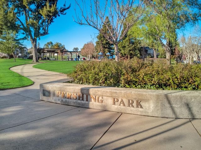 33 Park Road 5, Burlingame, CA 94010