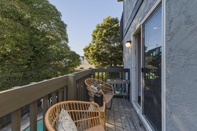 33 Park Road 5, Burlingame, CA 94010