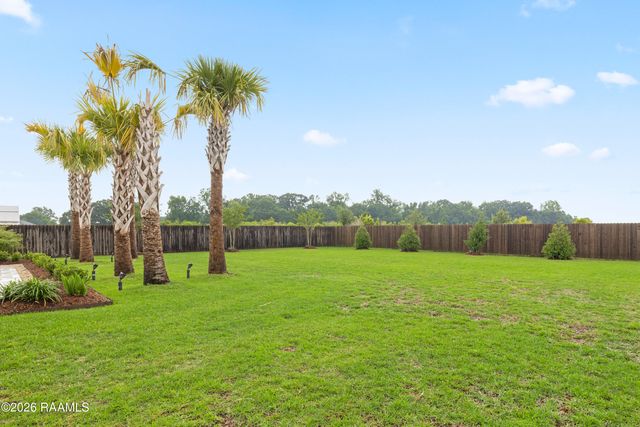 305 Stony Trek Drive, Youngsville, LA 70592