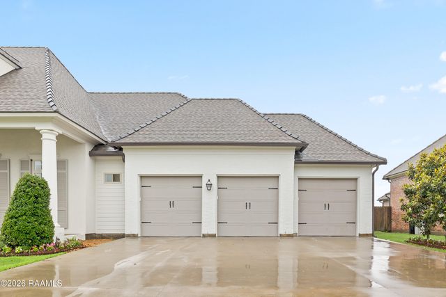 305 Stony Trek Drive, Youngsville, LA 70592