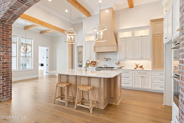 305 Stony Trek Drive, Youngsville, LA 70592