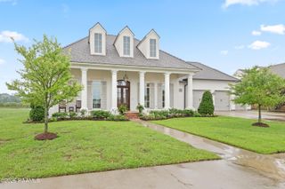 305 Stony Trek Drive, Youngsville, LA 70592