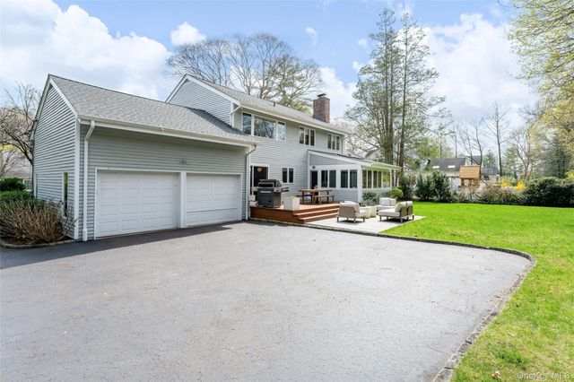 1 Canterbury Road S, Harrison, NY 10528