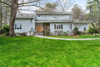 1 Canterbury Road S, Harrison, NY 10528