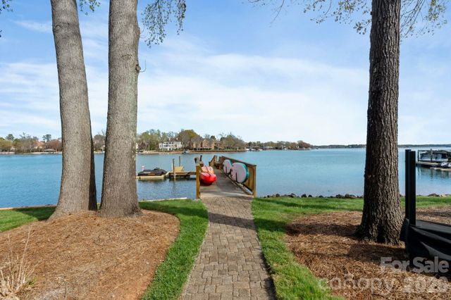 17723 Springwinds Drive, Cornelius, NC 28031