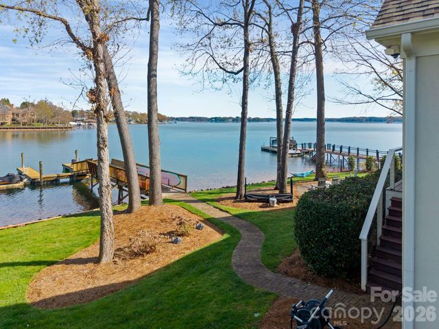 17723 Springwinds Drive, Cornelius, NC 28031