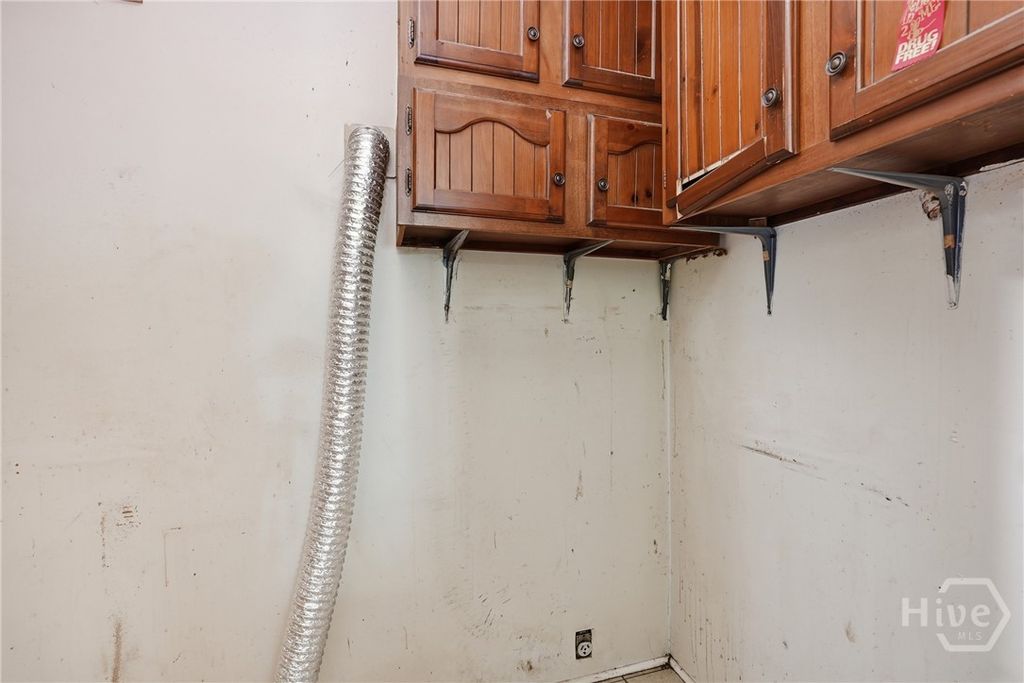 Image 10 of property listing at 7217 Van Buren Avenue, Savannah, GA 31406