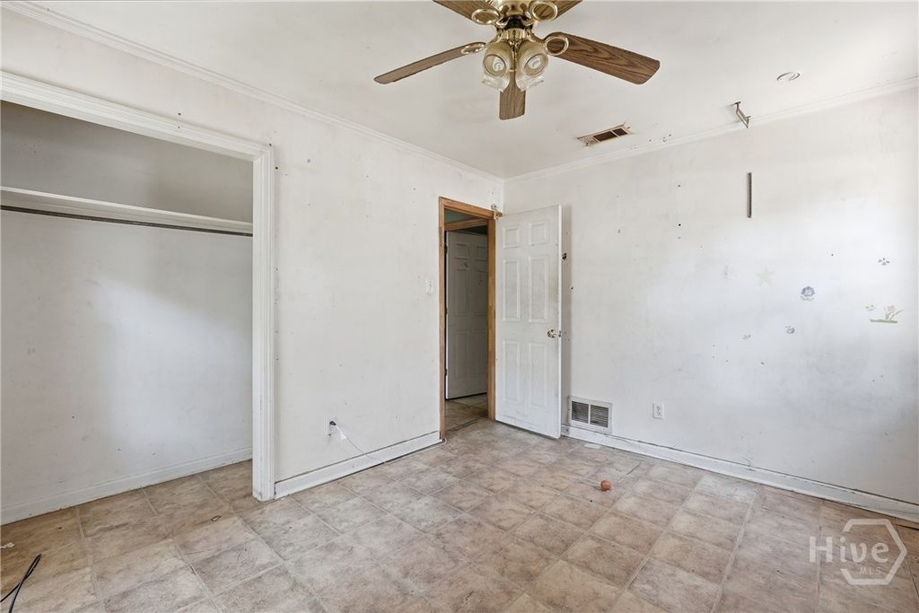 Image 14 of property listing at 7217 Van Buren Avenue, Savannah, GA 31406