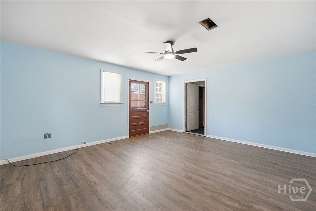 Image 3 of property listing at 7217 Van Buren Avenue, Savannah, GA 31406
