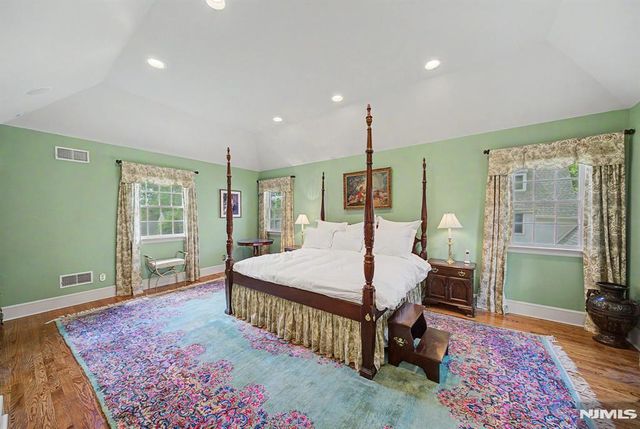 9 Woodland Park Drive, Tenafly, NJ 07670