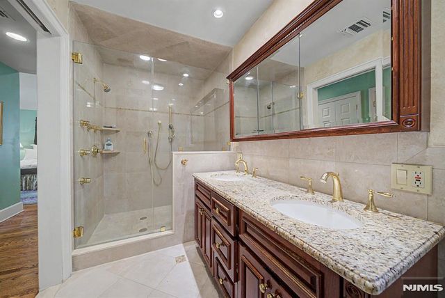 9 Woodland Park Drive, Tenafly, NJ 07670