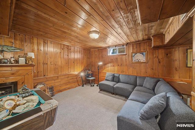 9 Woodland Park Drive, Tenafly, NJ 07670