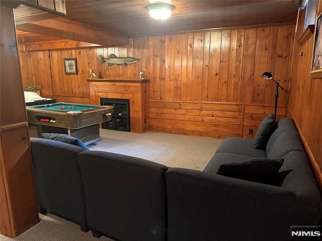 9 Woodland Park Drive, Tenafly, NJ 07670