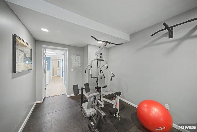 9 Woodland Park Drive, Tenafly, NJ 07670