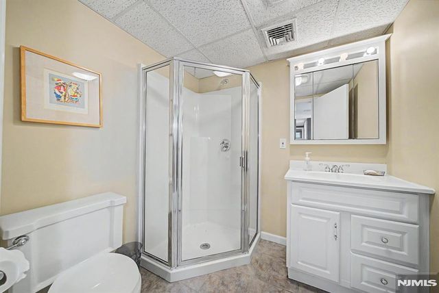 9 Woodland Park Drive, Tenafly, NJ 07670