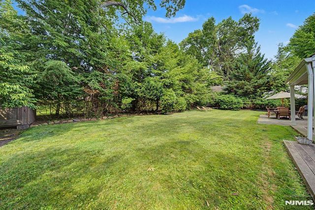 9 Woodland Park Drive, Tenafly, NJ 07670