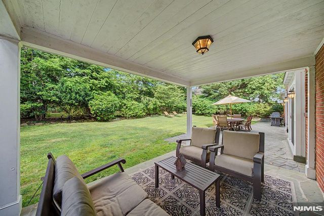 9 Woodland Park Drive, Tenafly, NJ 07670