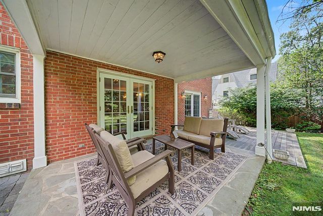 9 Woodland Park Drive, Tenafly, NJ 07670