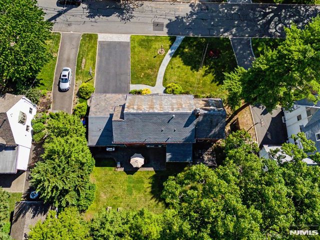 9 Woodland Park Drive, Tenafly, NJ 07670