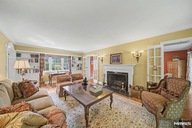 9 Woodland Park Drive, Tenafly, NJ 07670