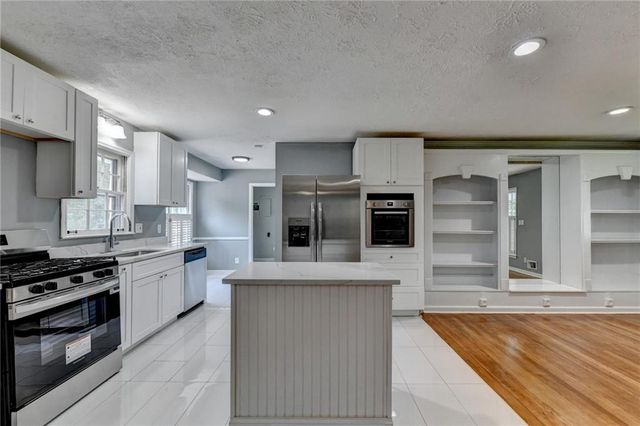 4875 Five Forks Trickum Road SW, Lilburn, GA 30047